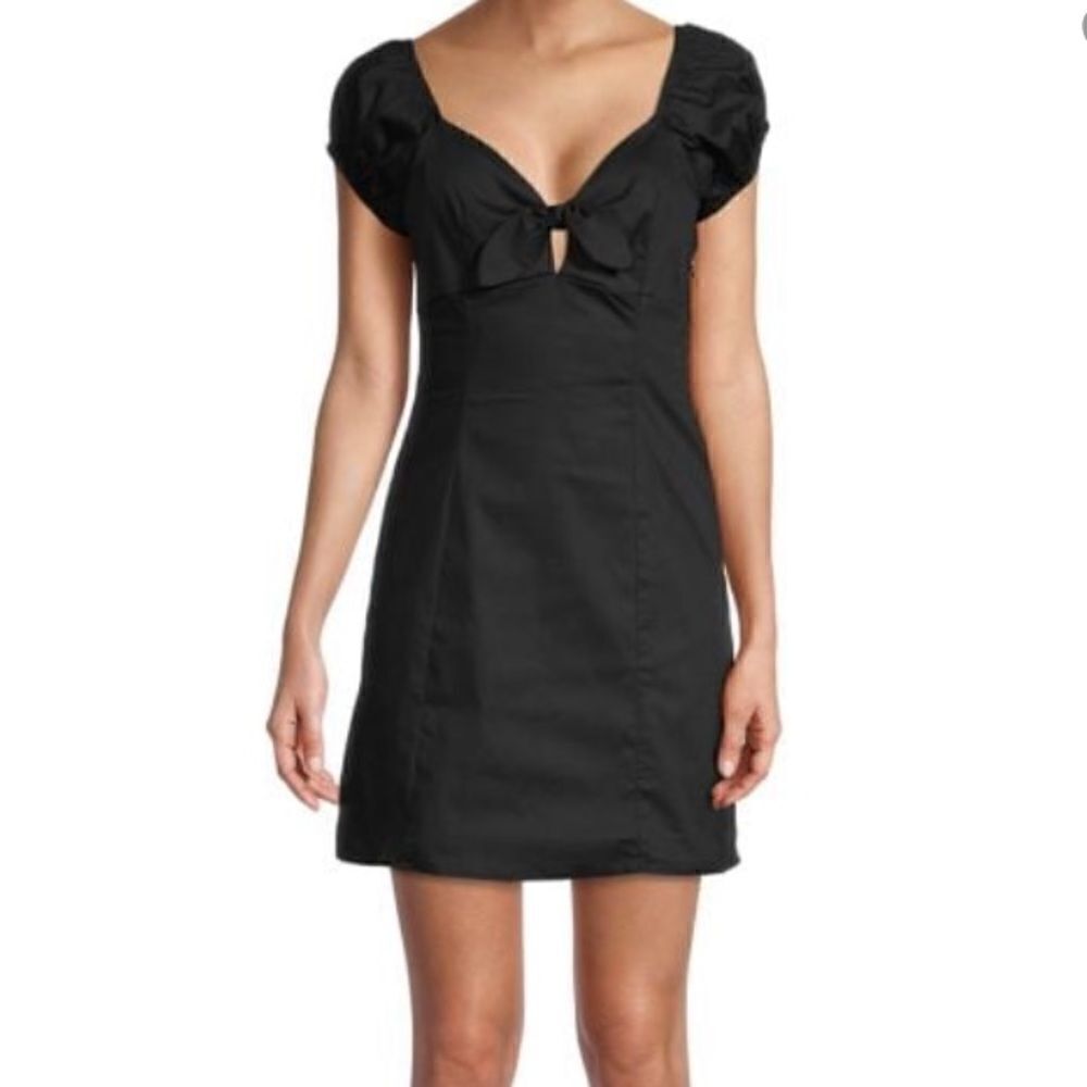 COPY - Socialite Tie Front Black dress sz Small